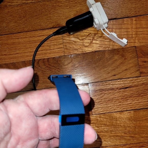 Fitbit - Picture 3 of 5